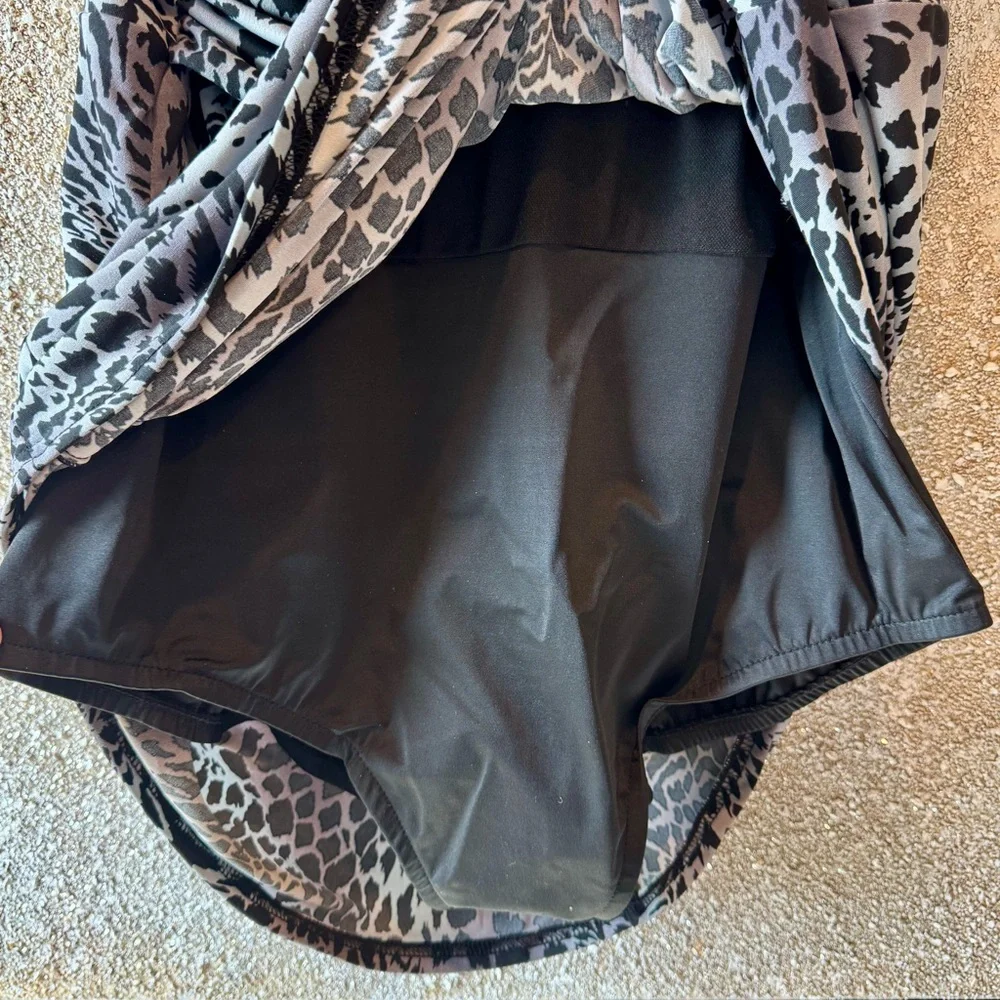 Catalina Suddenly Slim  Black/Grey  Swimsuit Dress. - Picture 3 of 6